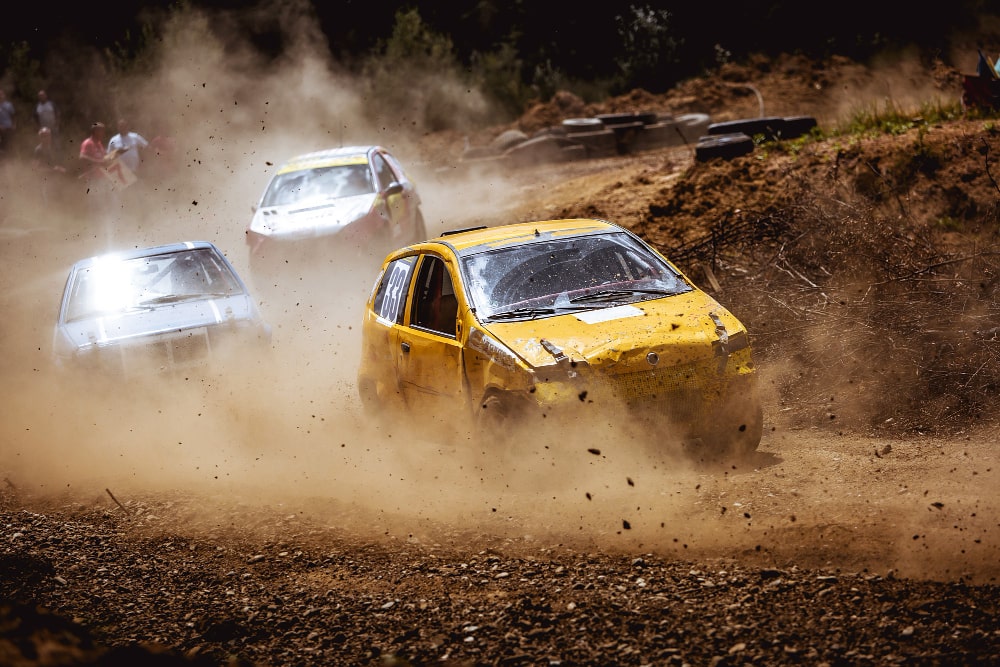 Explora la historia de los coches de competición rally disponibles para alquilar